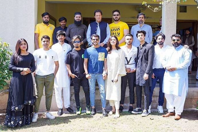imran-khan-faces-severe-backlash-after-meeting-famous-tiktokers-1655633569-8847